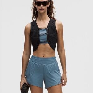 Lululemon Hotty Hot High-Rise Lined Short - 4” - size 10 - NWTs